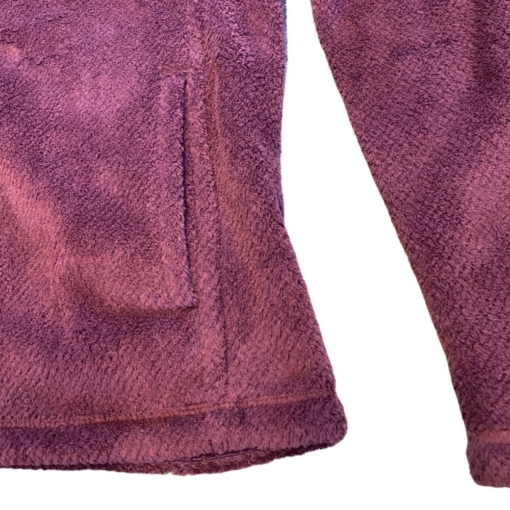 Patagonia Re-Tool Snap-T Fleece Pullover Polartec
Thermal Pro Fleece Sweater - Picture 5 of 11